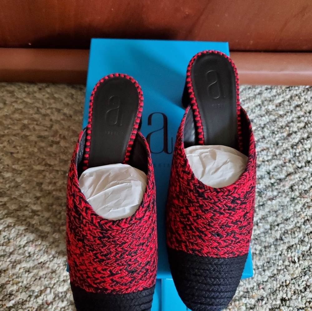 NIB ANTOLINA PARIS Dorina Red Black Woven Knit Block Heel Pumps Mules sz 38 - Picture 5 of 11